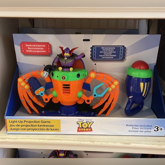 DISNEY PARKS TOY STORY EMPEROR ZURG LIGHT-UP PROJECTION GAME NEW